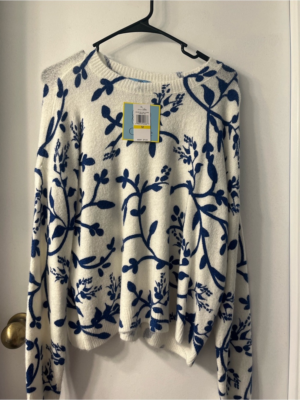 Women’s Blue and White Floral Crewneck Sweater